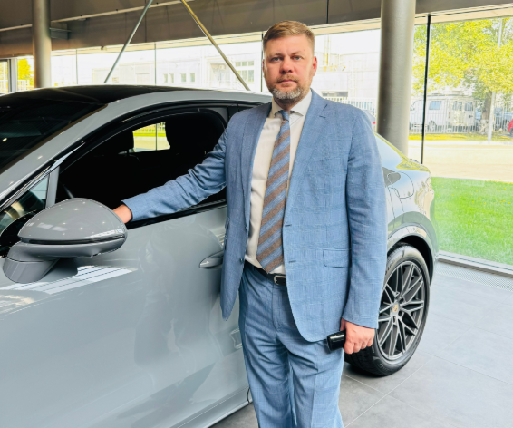 Дмитрий Полозов